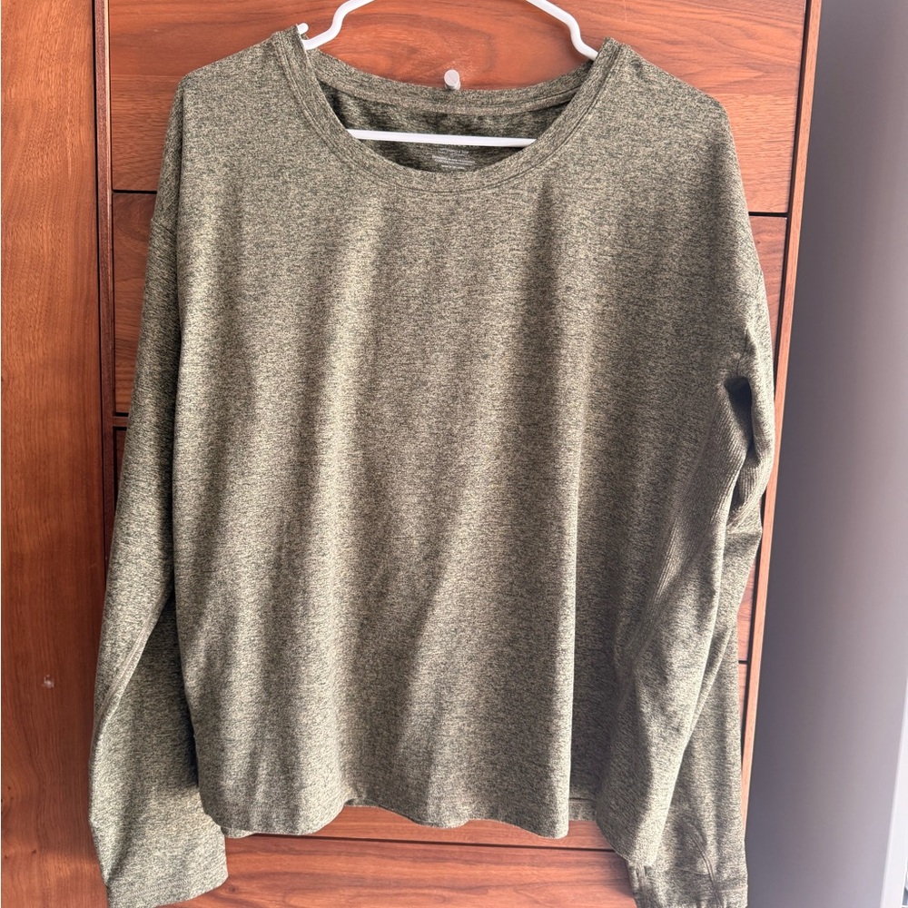 ATHLETA Womens Athletic Top UPTEMPO II Heathered
Green Long Sleeve Sz L